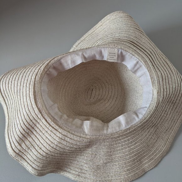Floppy cream with sparkles beach hat - Picture 3 of 3